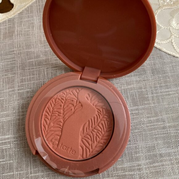 Assorted Makeup Smashbox, Tarte - Picture 2 of 5